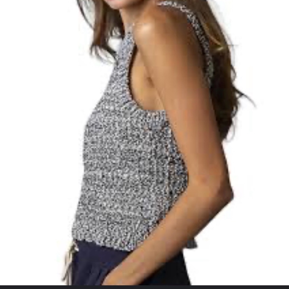 POL Halter Neckline Black 2 Tone Knit Sleeveless Top - Picture 8 of 10